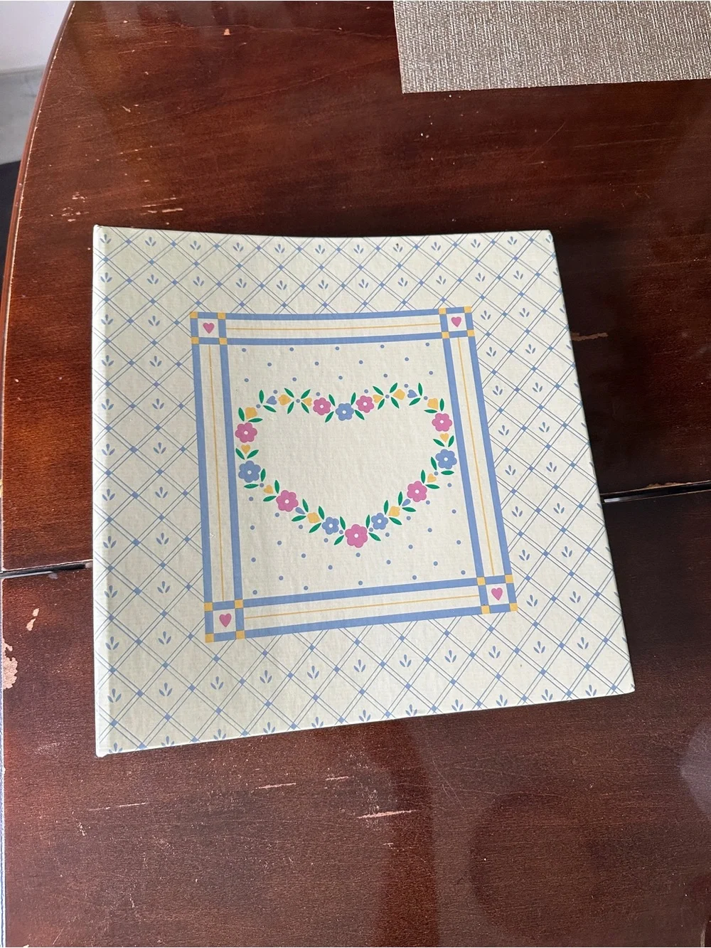 Vintage Floral Heart Pattern Decorative Scrapbook Album - Cream & Pastel